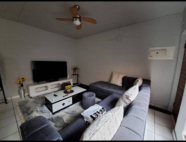 1 BEDROOM PROPERTY TO RENT IN WESTDENE